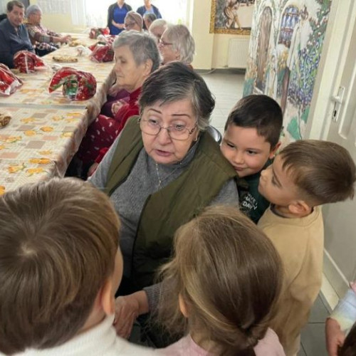 Preșcolarii din Focșani au adus bucurie vârstnicilor printr-o acțiune caritabilă