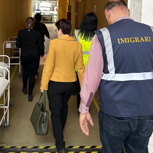 Poliția de imigrări din Botoșani a verificat două firme pentru muncă ilegală
