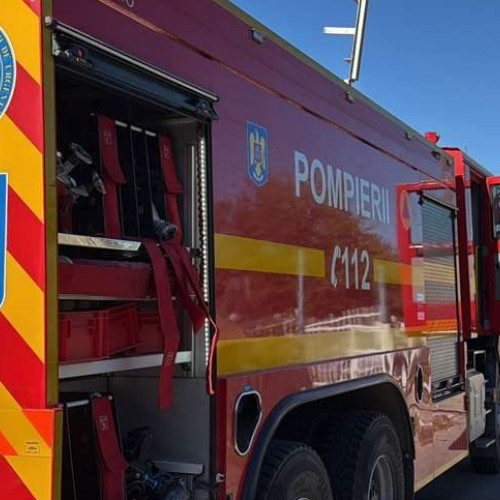 O femeie cu arsuri grave, transportată de urgență la spital după un incendiu în Medgidia