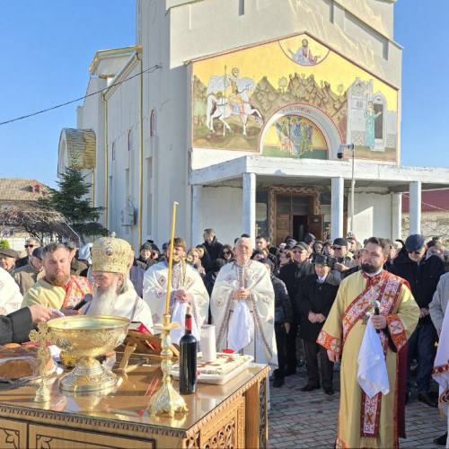 A fost inaugurat monumentul comemorativ pentru coloniștii macedoromâni din Palazu Mare