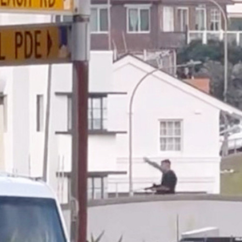 Martor dezarmează atacator în atacul terorist de la Bondi, 16 morți