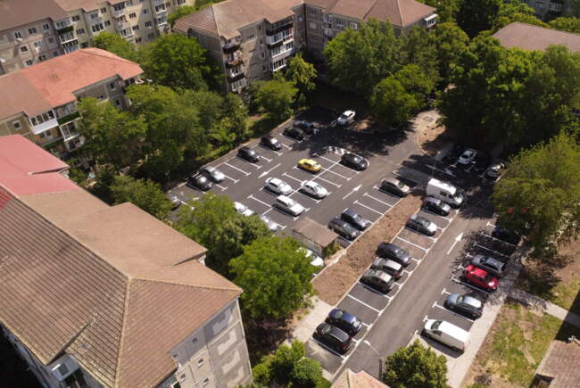 Primăria Timișoara va construi parcări pentru a compensa reducerea locurilor de pe bulevard