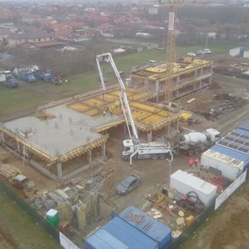 Începe construcția noului liceu „Școală Verde” în Moșnița Nouă