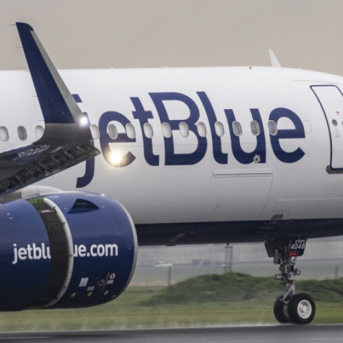 Pilotul JetBlue evită la limită o coliziune cu avionul-cisternă al armatei SUA lângă Venezuela