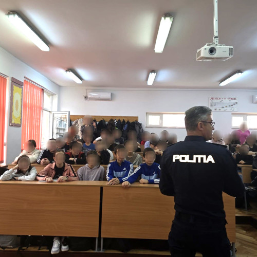 Polițiștii din Brăila au intensificat acțiunile pentru siguranța elevilor la Perpessicius