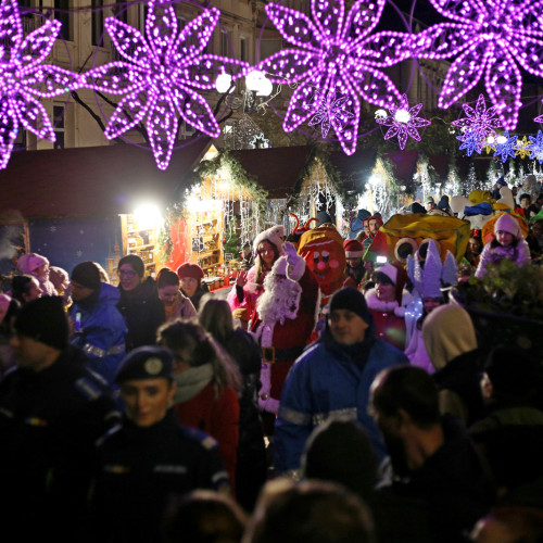 Brăila a sărbătorit Crăciunul cu parada lui Moș Crăciun și concertul lui Nicu Alifantis