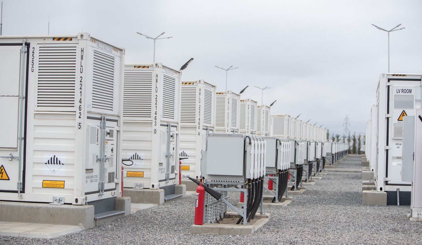 Nova Power & Gas inaugurează la Florești cea mai mare capacitate de stocare a energiei din România