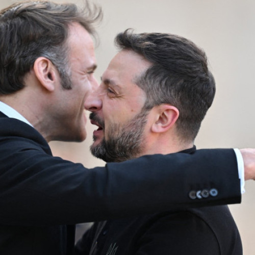 Franţa solicită garanţii de securitate solide pentru Kiev înaintea negocierilor teritoriale