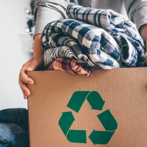 ADI Deșeuri informează despre colectarea deșeurilor textile în municipiul Bistrița și localitățile învecinate