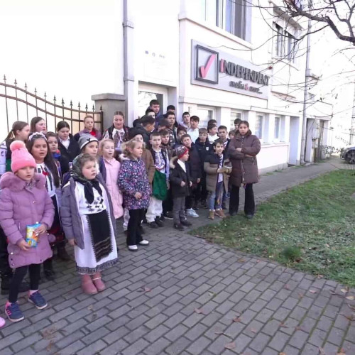 Copii din Meteș aduc tradiția colindelor autentice la Alba24