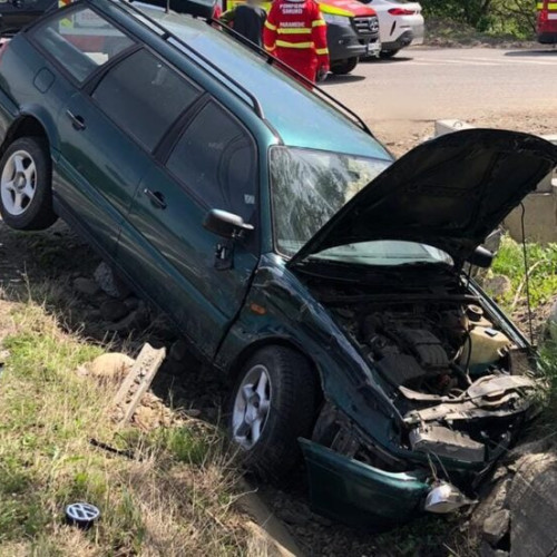 Un șofer din Iaslovăț a pierdut controlul mașinii după ce s-a simțit rău la volan