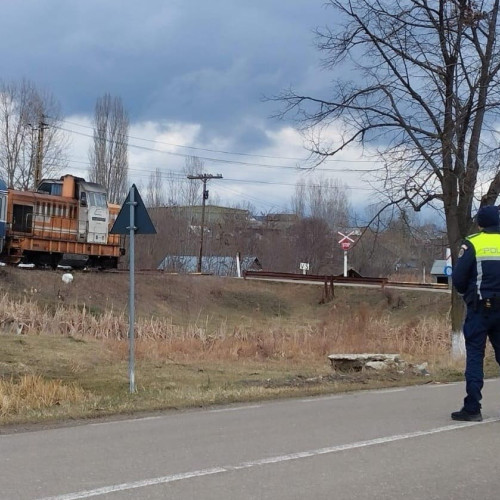 Polițiștii din Dorohoi și Săveni intensifică controalele la trecerile la nivel cu calea ferată