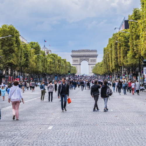 Franța înregistrează pentru prima dată după al Doilea Război Mondial mai multe decese decât nașteri