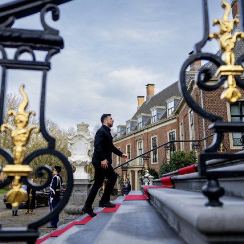 Zelenski anunță un document cu garanții de securitate pentru Ucraina, dar condiționează publicarea