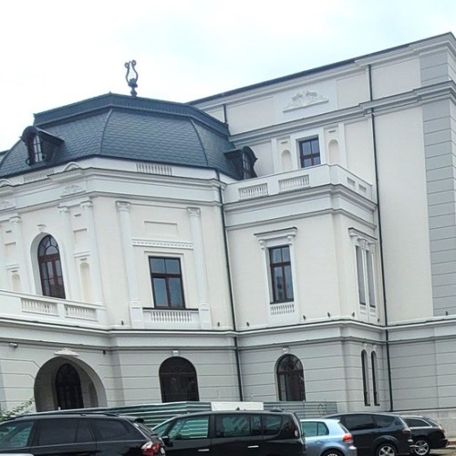 Teatrul Mihai Eminescu Botoșani caută costumier cu experiență pentru angajare