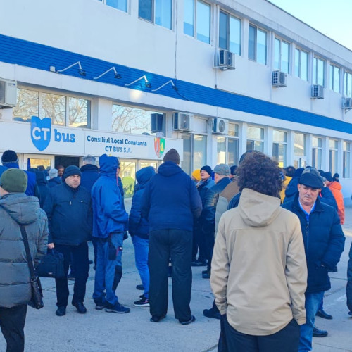 Lider sindical afirmă că angajații CT Bus așteaptă decizii clare pentru reluarea activității