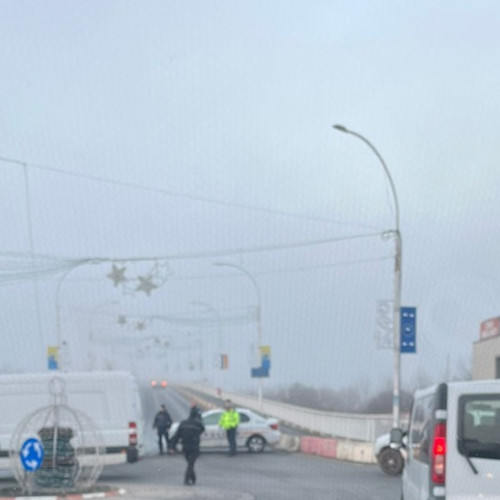 Accident cu opt persoane implicate, fără victime grave cauzat de polei