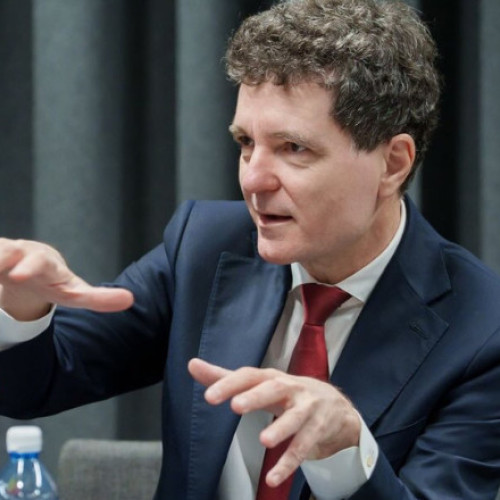 Nicuşor Dan promite reforme temperate în justiţie după dialogul cu românii din Londra