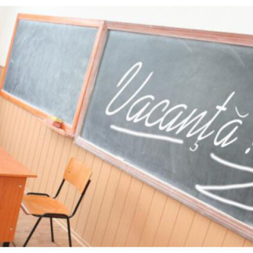 Elevii și profesorii încep vacanța de iarnă pe 20 decembrie și revin în 8 ianuarie