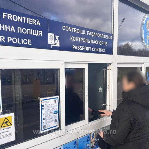 Polițiștii de frontieră cercetează un tânăr care conducea ilegal un ansamblu rutier la Racovăț