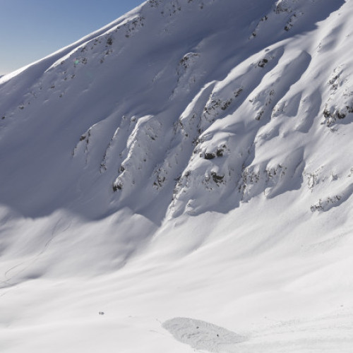 Românii caută stațiunile montane în vacanța de iarnă, dar vremea le schimbă planurile
