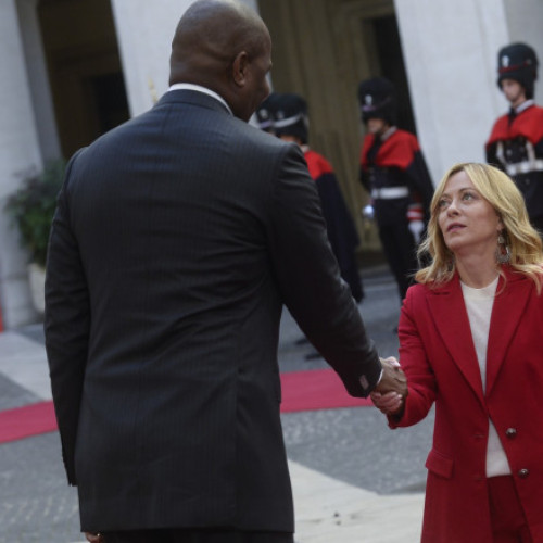 Prima întâlnire oficială dintre Giorgia Meloni și președintele mozambican Daniel Chapo stârnește reacții