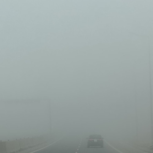 IGPR avertizează șoferii despre ceața densă și riscul de polei în 17 județe