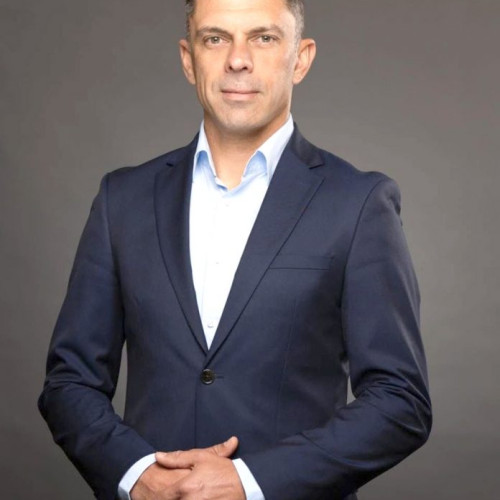 Președintele Nicușor Dan sesizează CCR pentru a bloca legea „Novak” privind sportivii români în competiții