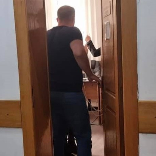 Trei primării din Botoșani angajează personal pentru diverse posturi