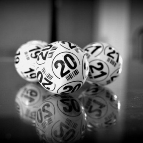 Loteria Română suplimentează fondurile la tragerile speciale de Crăciun