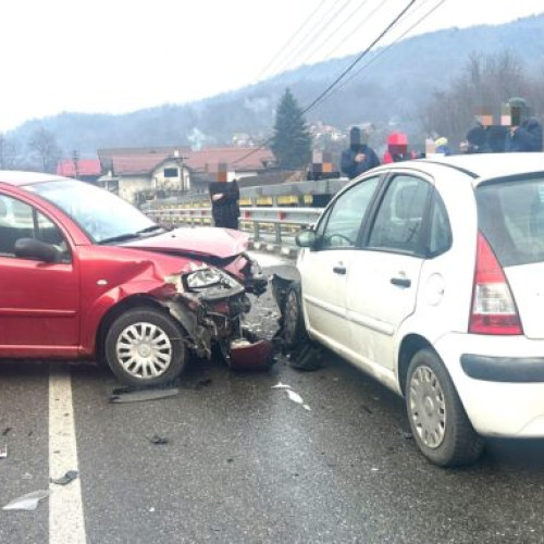 Trei mașini implicate într-un accident pe Drumul Județean 678, comuna Muereasca