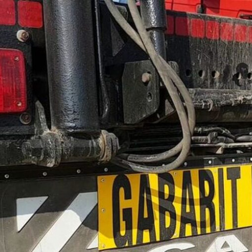 Transportul de grinzi circulă pe traseul Beclean – Românași prin Cluj-Napoca