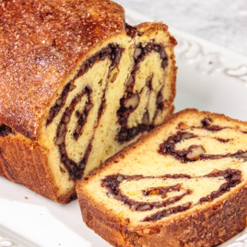 Patiserii vor produce peste şapte milioane de cozonaci la preţuri majorate cu 12% de sărbători