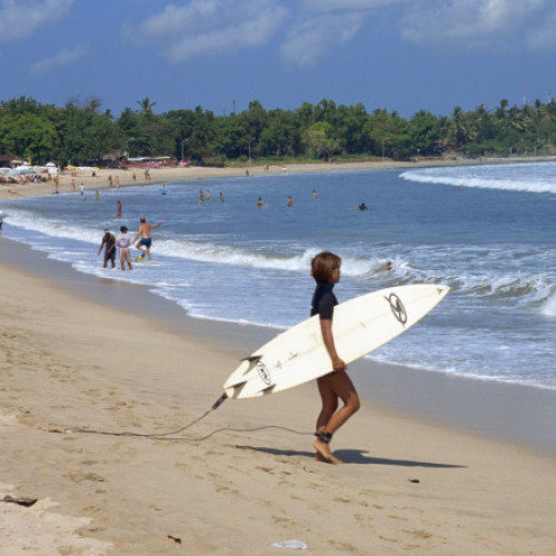 Masacrele din 1965-66 din Bali, acoperite de turismul de masă