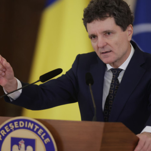 Nicuşor Dan prezintă o declaraţie de presă privind situaţia din justiţie