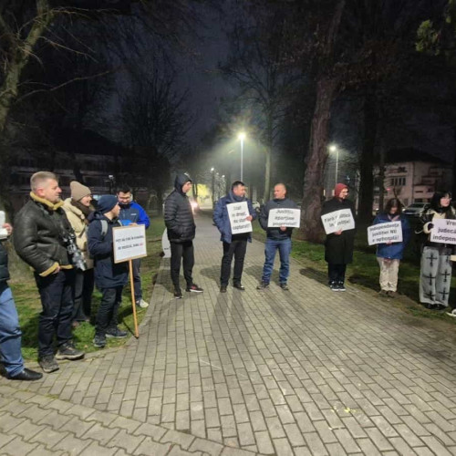 Protest pentru reforma justiției adună cetățeni la Alba Iulia