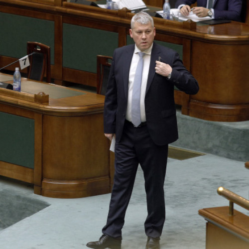 Senatul discută și votează moțiunea simplă împotriva ministrului de Interne Cătălin Predoiu