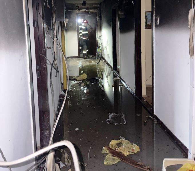 O explozie puternică în cartierul Sud din Focșani a rănit grav o femeie