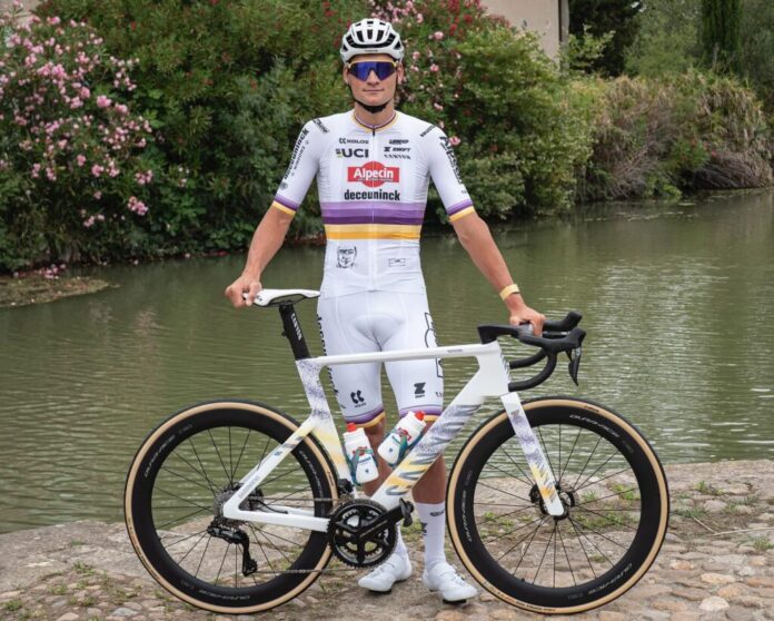 Mathieu van der Poel câștigă etapa a cincea din Cupa Mondială de ciclocros de la Koksijde