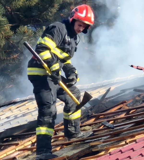 Pompierii din Vrancea au intervenit în 60 de situații în trei zile