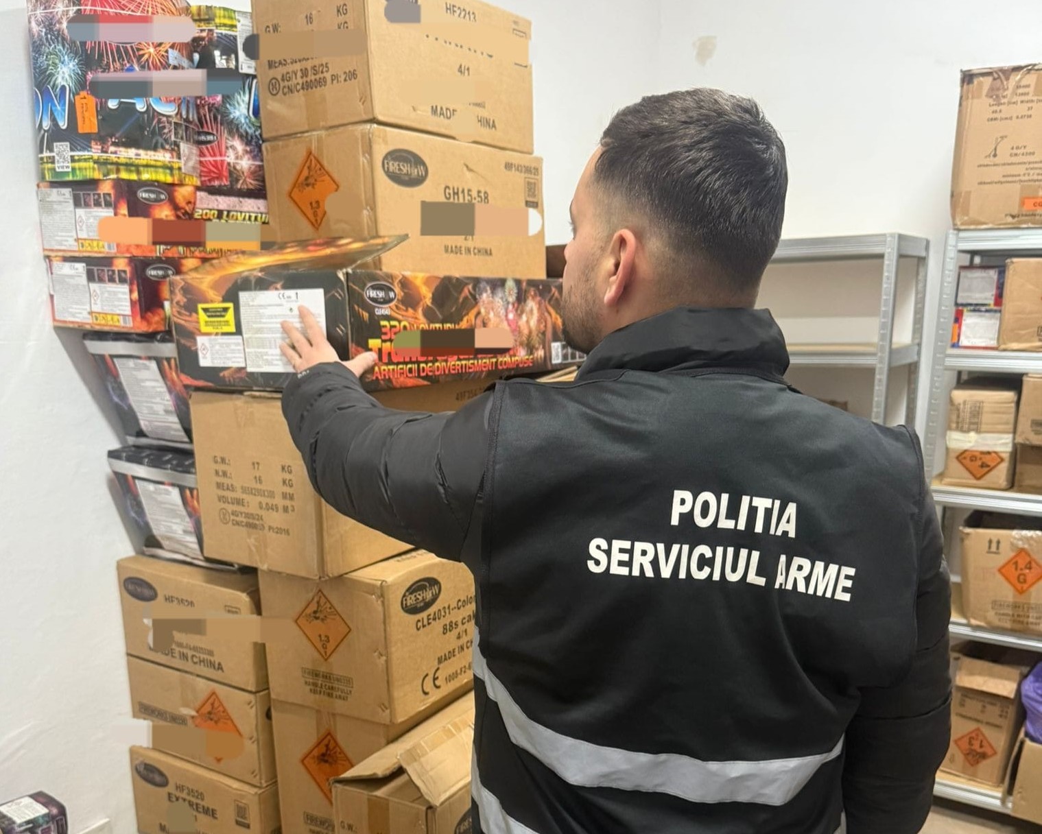 Poliția din Botoșani avertizează asupra riscurilor utilizării necorespunzătoare a articolelor pirotehnice