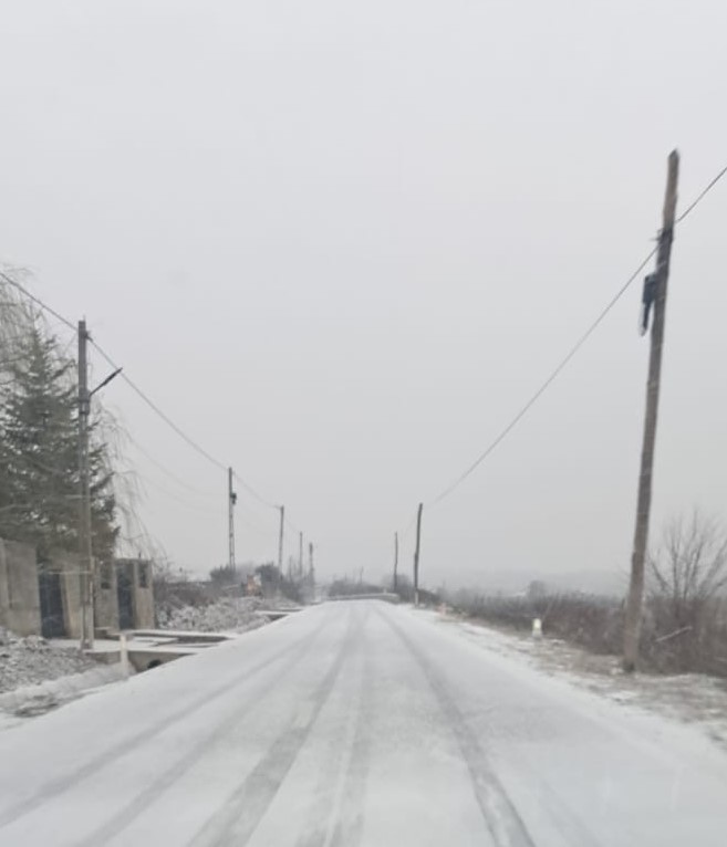 ANM anunță răcirea vremii și ninsori extinse în toată țara de Crăciun
