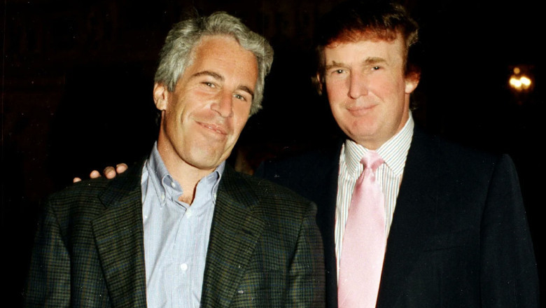 Donald Trump a călătorit cu avionul privat al lui Epstein de cel puțin opt ori în anii 1990