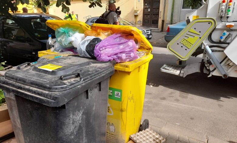 Consilierii locali din Buzău majorează sancțiunile pentru cei fără contract de salubrizare