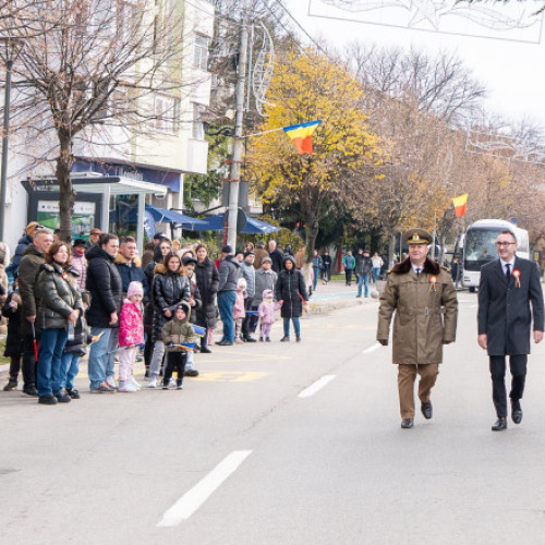 Prefectul și subprefectul de Olt, plasați sub control judiciar pentru folosirea unui poligon militar