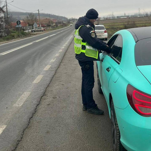 Poliția Rutieră Alba a amendat peste 100 de șoferi pe DN 1 pentru încălcări rutiere