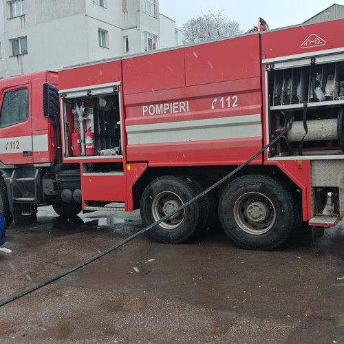 Tânăr incendiază apartamentul mamei în Ajun de Crăciun la Botoșani