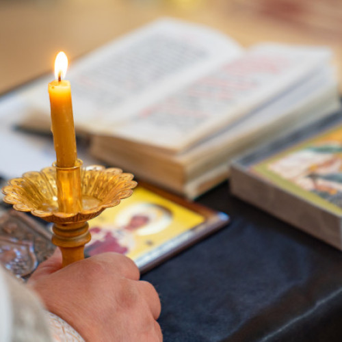 Părintele Gabriel Cazacu explică semnificația și obiceiurile Crăciunului în prima zi a sărbătorii