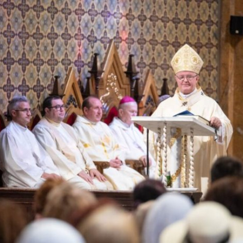 Crăciunul ne aduce aminte de Dumnezeu care se face om și de speranța vie în noi